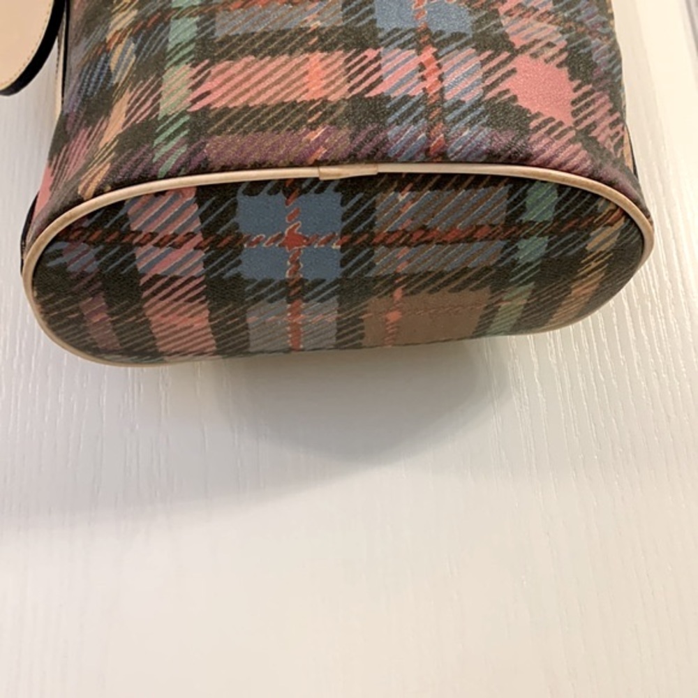 Dooney & Bourke Plaid Shoulder Bucket Chain Handbag - Picture 3 of 12